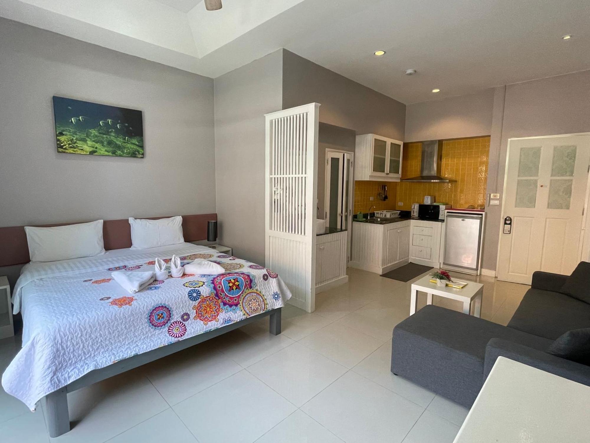 Thalassa Pool Kata Beach Ngoại thất bức ảnh