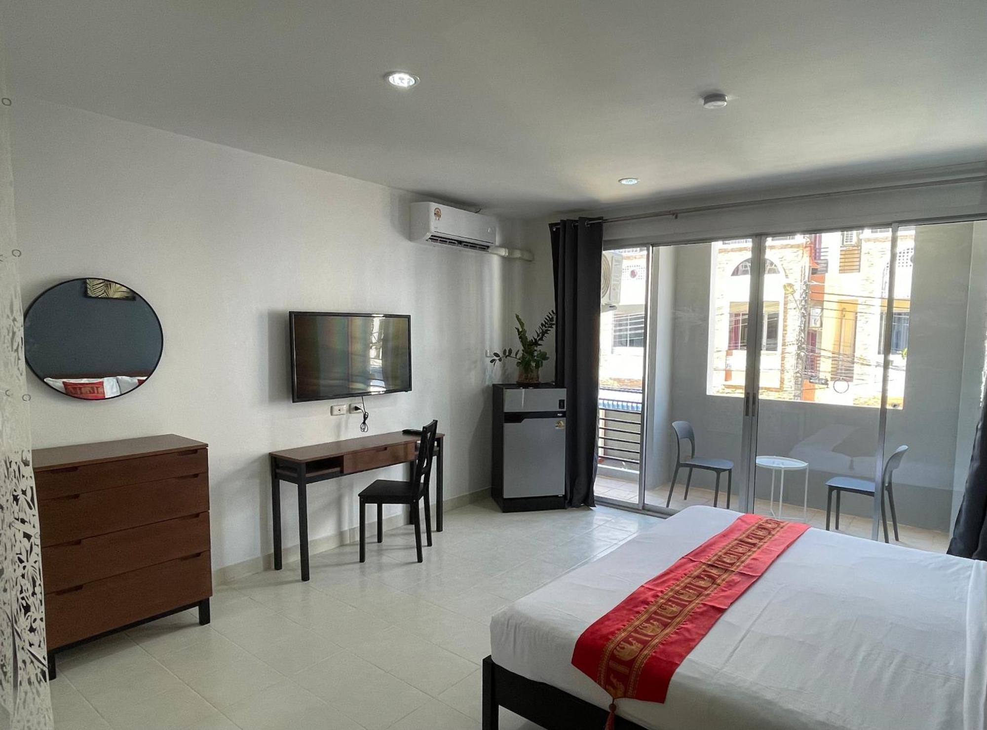Thalassa Pool Kata Beach Ngoại thất bức ảnh